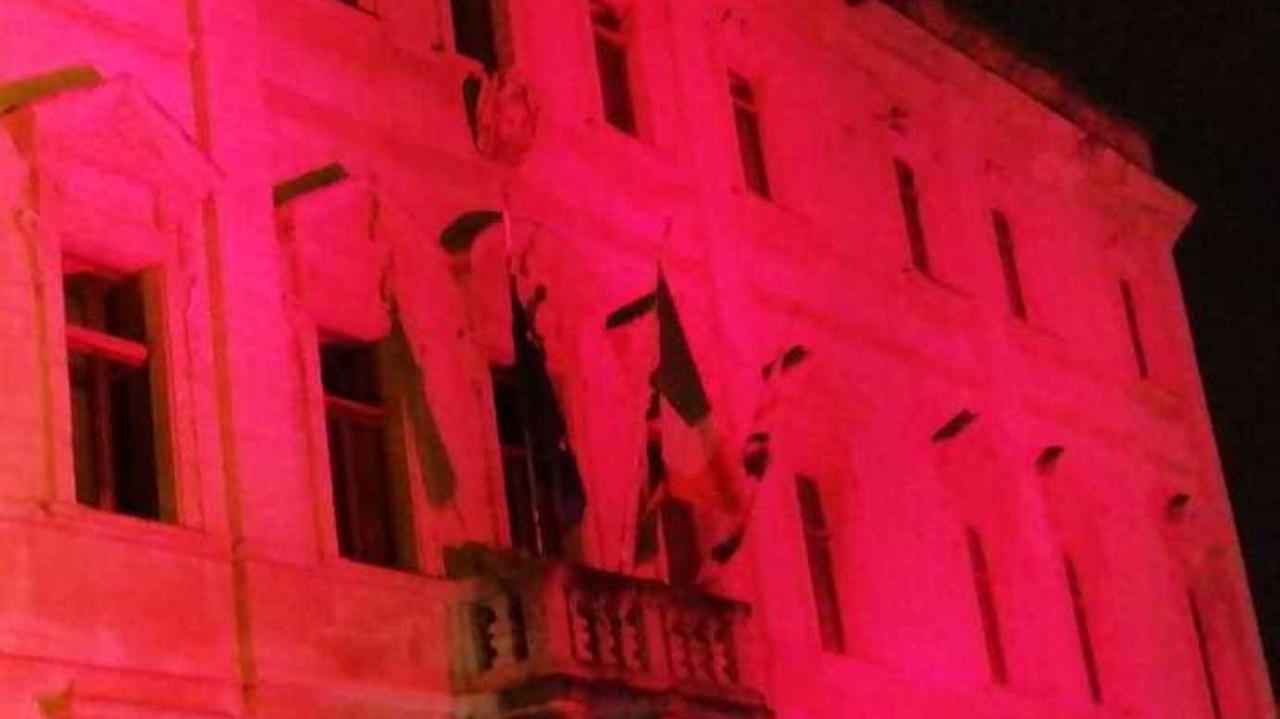 Palazzo Ducale si tinge di rosa