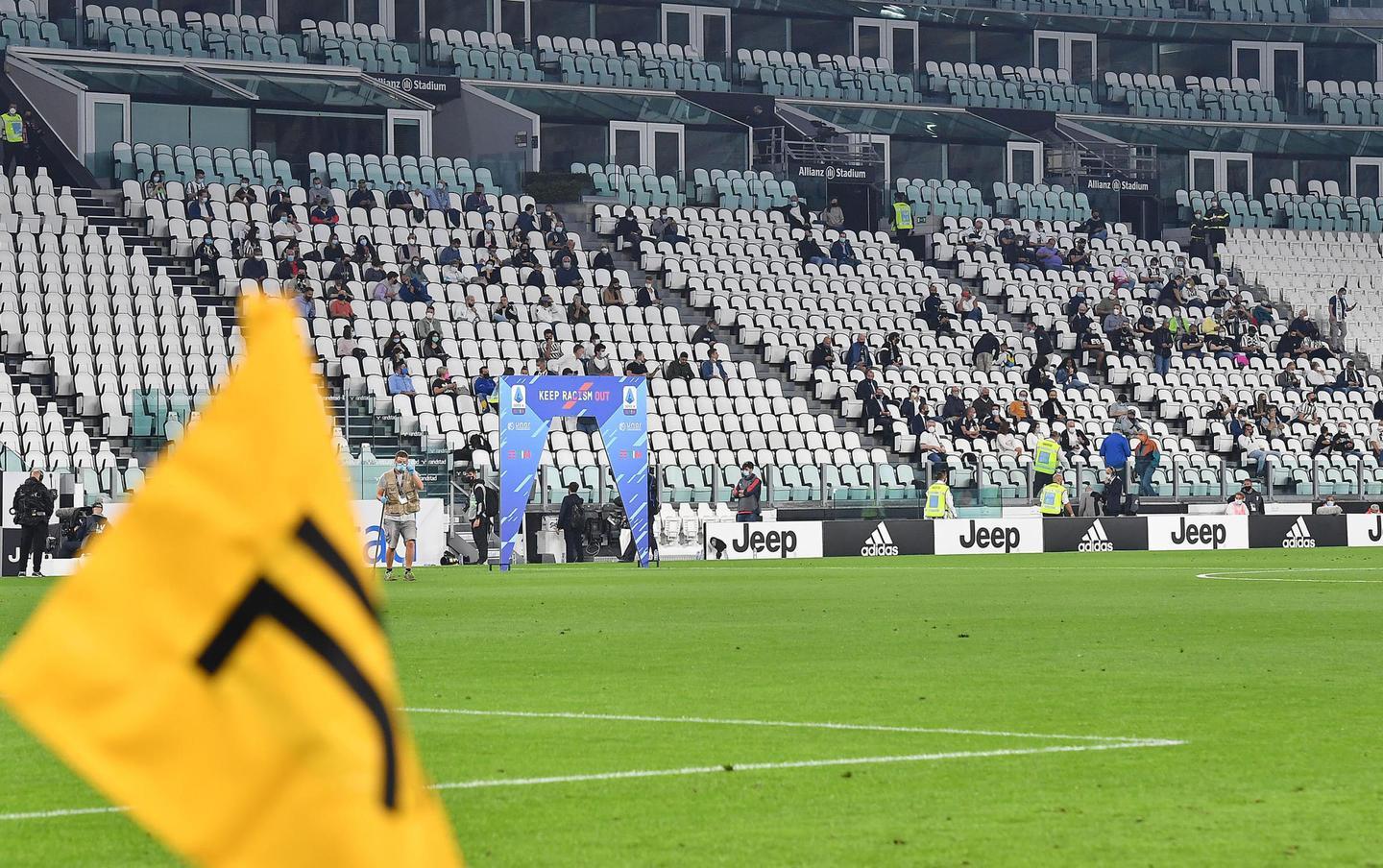 Juve-Napoli non si gioca, ed è caos totale 