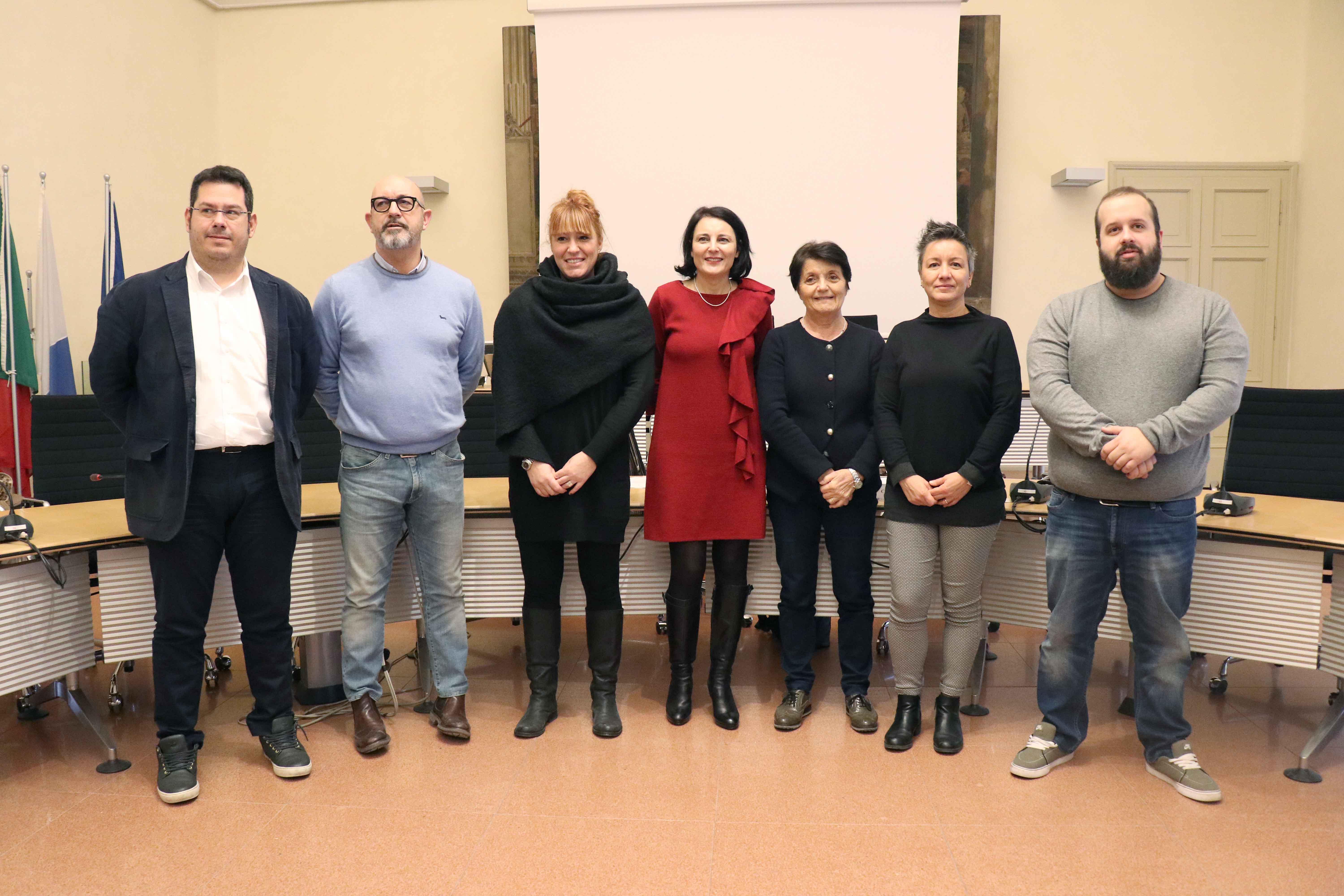 Nicola Minarelli, a sinistra, e al centro Barbara Paron