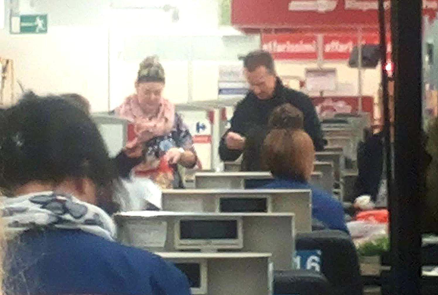 Sara e Antonio al supermercato