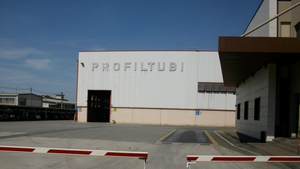Profiltubi acquisita da un pool di banche
