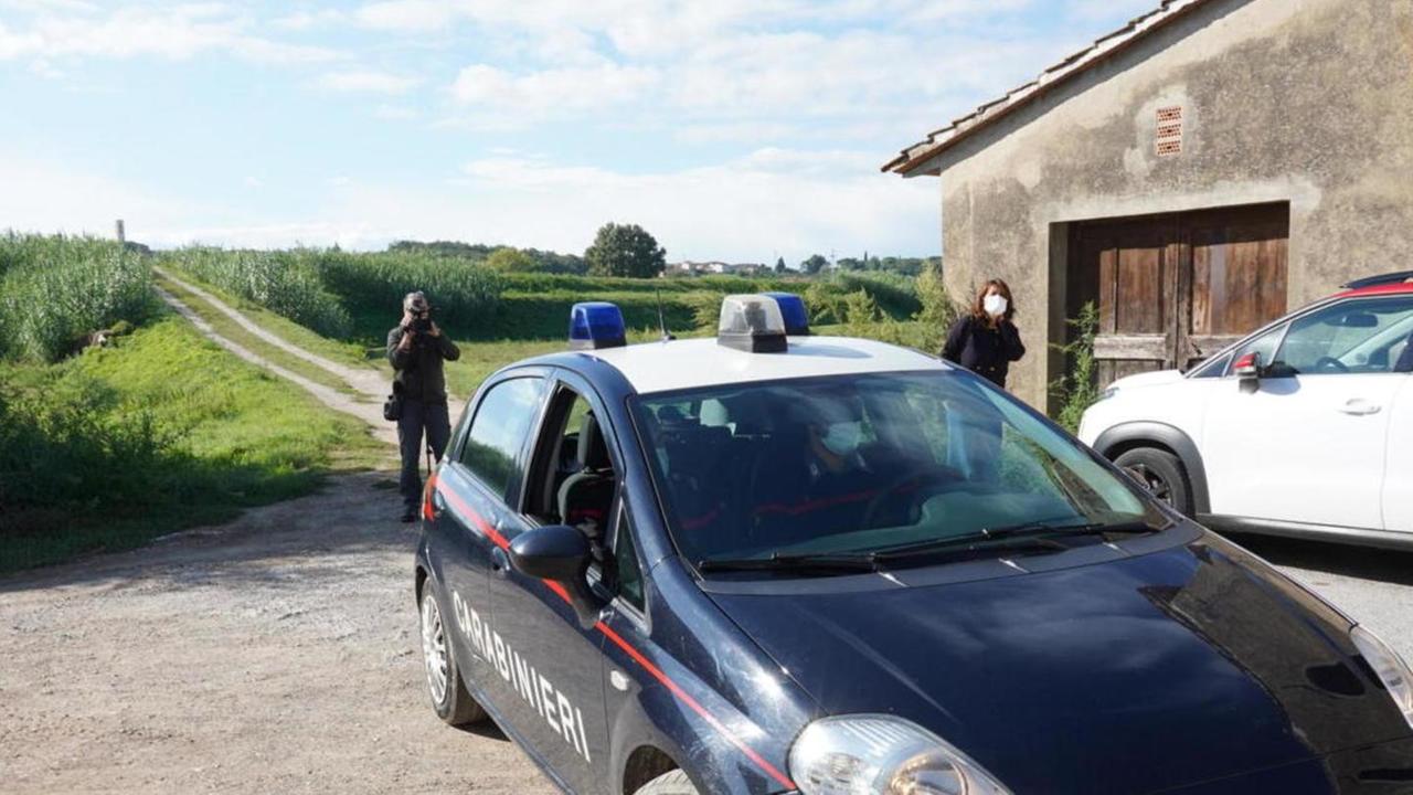Omicidio nel Pisano, salma ancora sotto sequestro: «Non sappiamo cosa succede»