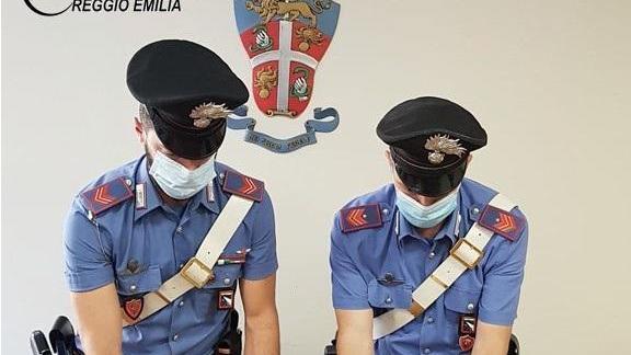 Spaccia anche se è ai domiciliari, arrestato