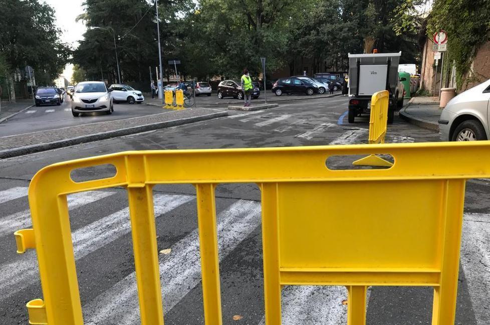 Via Samarotto chiusa anche al pomeriggio 