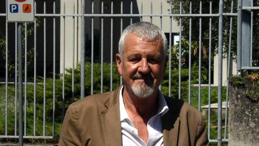 «Sala del consiglio, rispettate le norme»