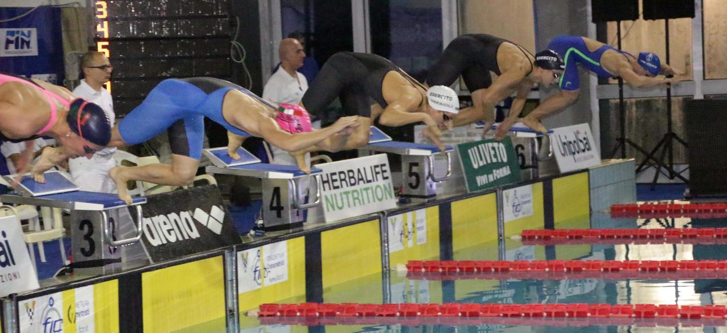 Meeting di nuoto sospeso «Mancano sponsor e finanziamenti» 
