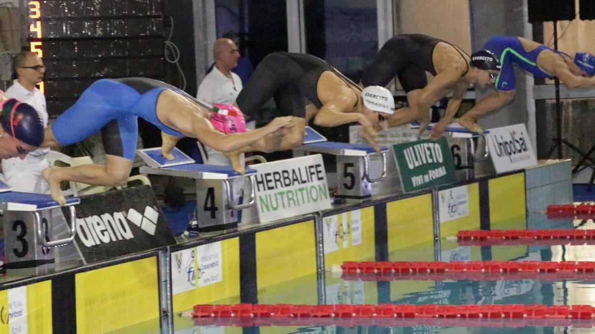 Meeting di nuoto sospeso «Mancano sponsor e finanziamenti»