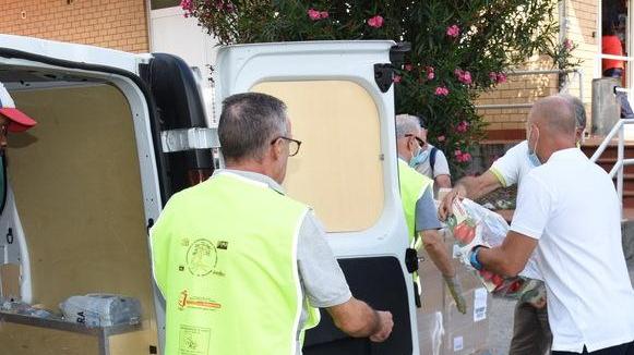 Seimila euro di cibo: l’aiuto del Rotary ai bisognosi