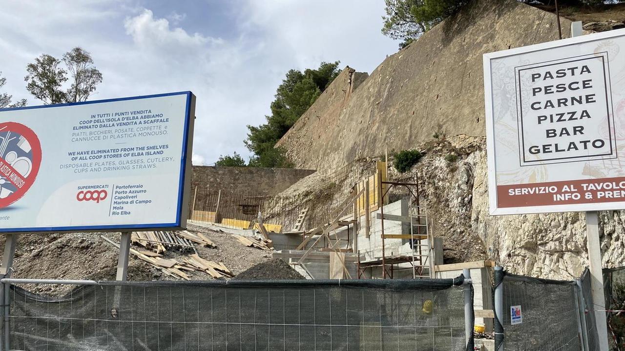 Il cantiere aperto che lambisce i resti delle mura di Forte St. Cloud