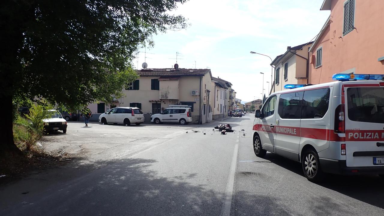 La moto in via del Purgatorio dopo l'incidente