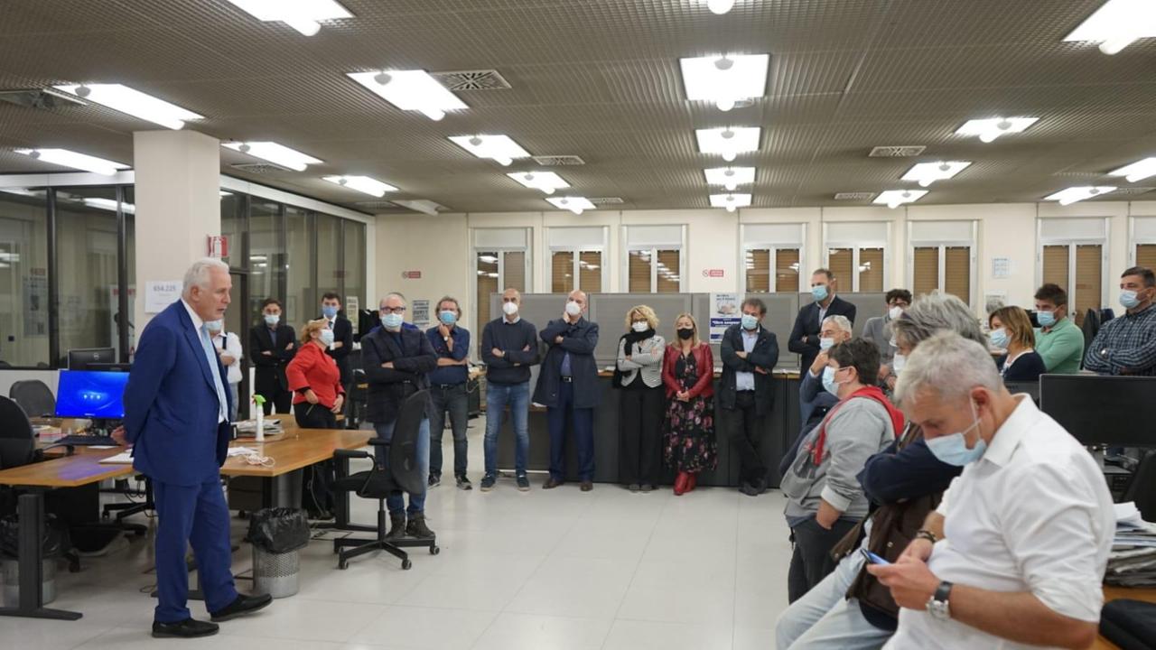 Il presidente della Regione Eugenio Giani al Tirreno nel giorno in cui Gedi annuncia la cessione (foto Daniele Stefanini / Marzi)