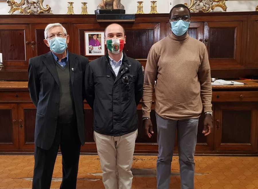 Le lacrime di don Julien che va a Mestre E arriva don Albino 