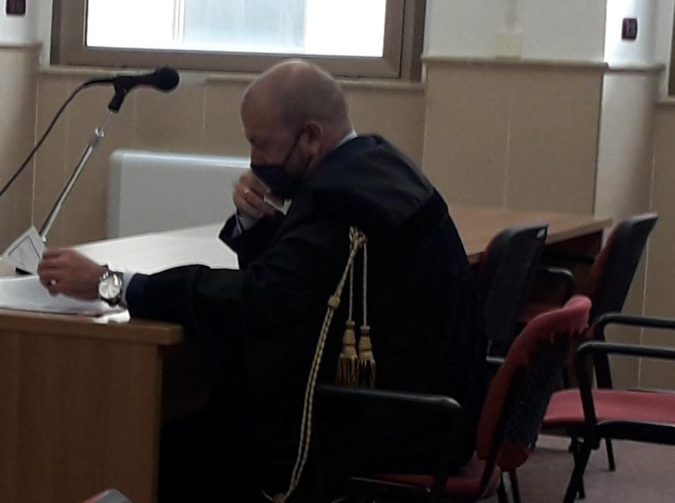 Foto della ex su whatsapp, a processo per diffamazione