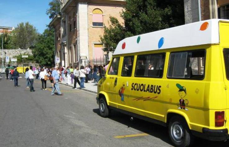 Scuolabus, al via le corse ma non per tutti i bambini 