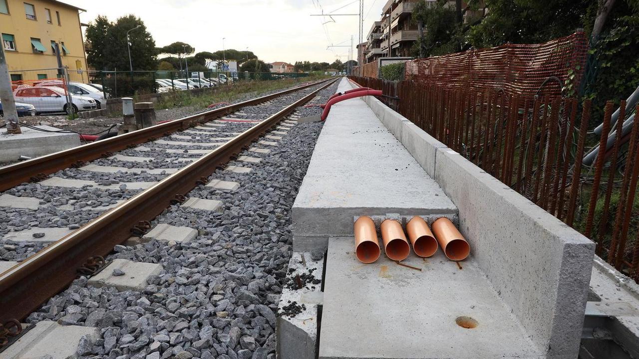 Raddoppio ferrovia, i lavori di costruzione andranno avanti almeno altri due anni