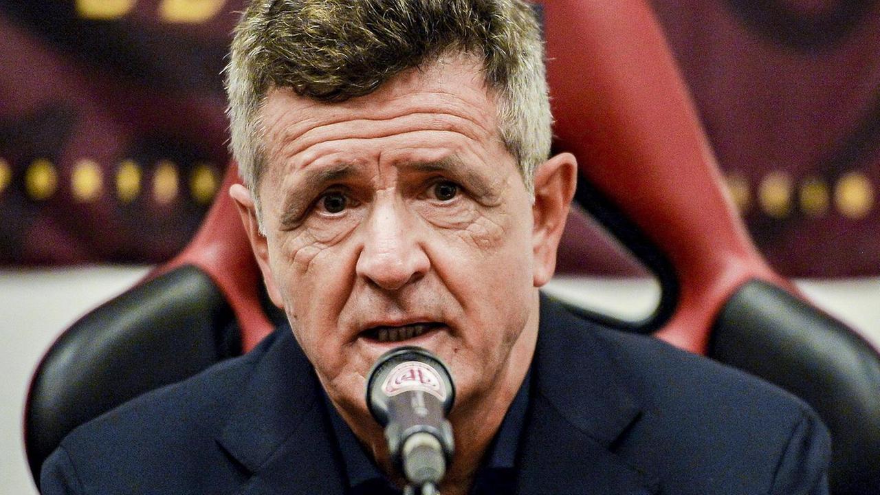 Navarra e l'ingresso del nuovo socio: «Totò ha venduto a Peppino, sto pensando a come far morire il Livorno»