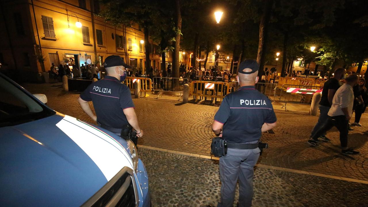 Movida a Reggio Emilia, multate 12 persone per mancato uso della mascherina