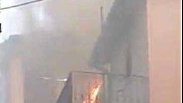Fuoco divampa in un appartamento momenti di paura nel centro storico