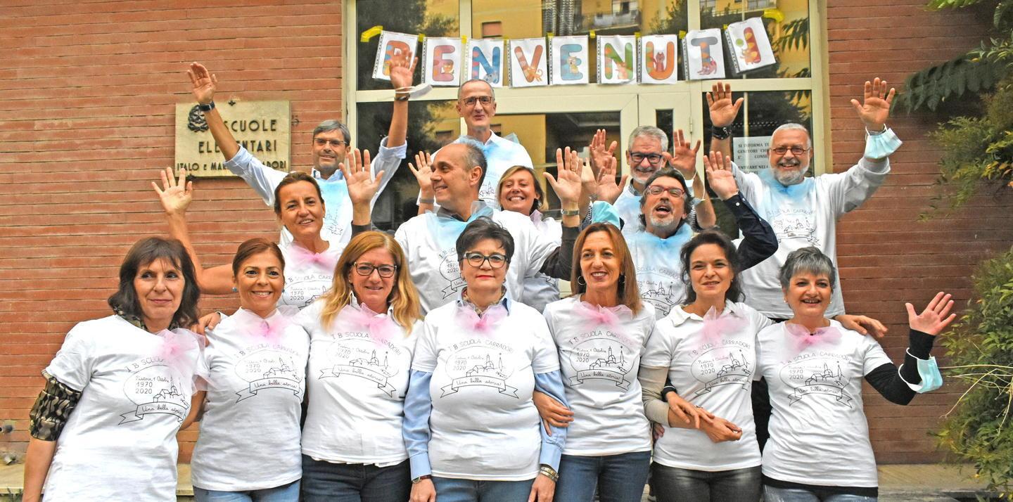 Compagni di classe si ritrovano cinquant’anni dopo 