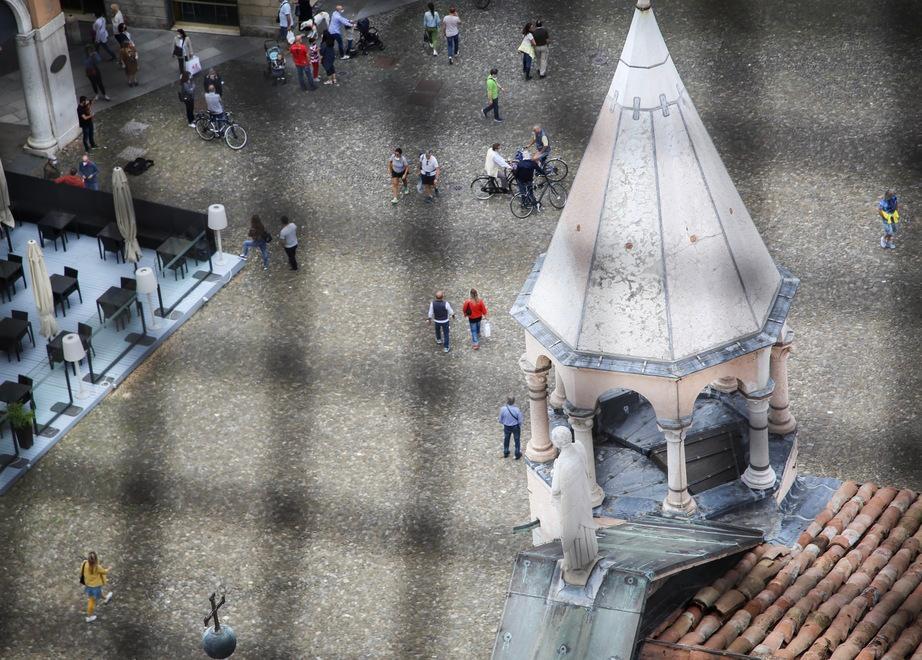 Slitta la caccia al tesoro, non la festa