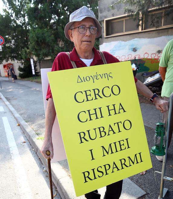 Azzerati, primi bonifici Amici Carife: in arrivo mail dal Fir, rispondete