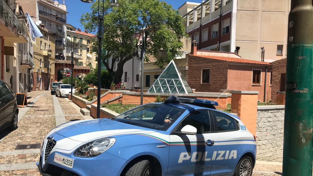 Covid, niente distanze o senza mascherina: a Nuoro 45 multe