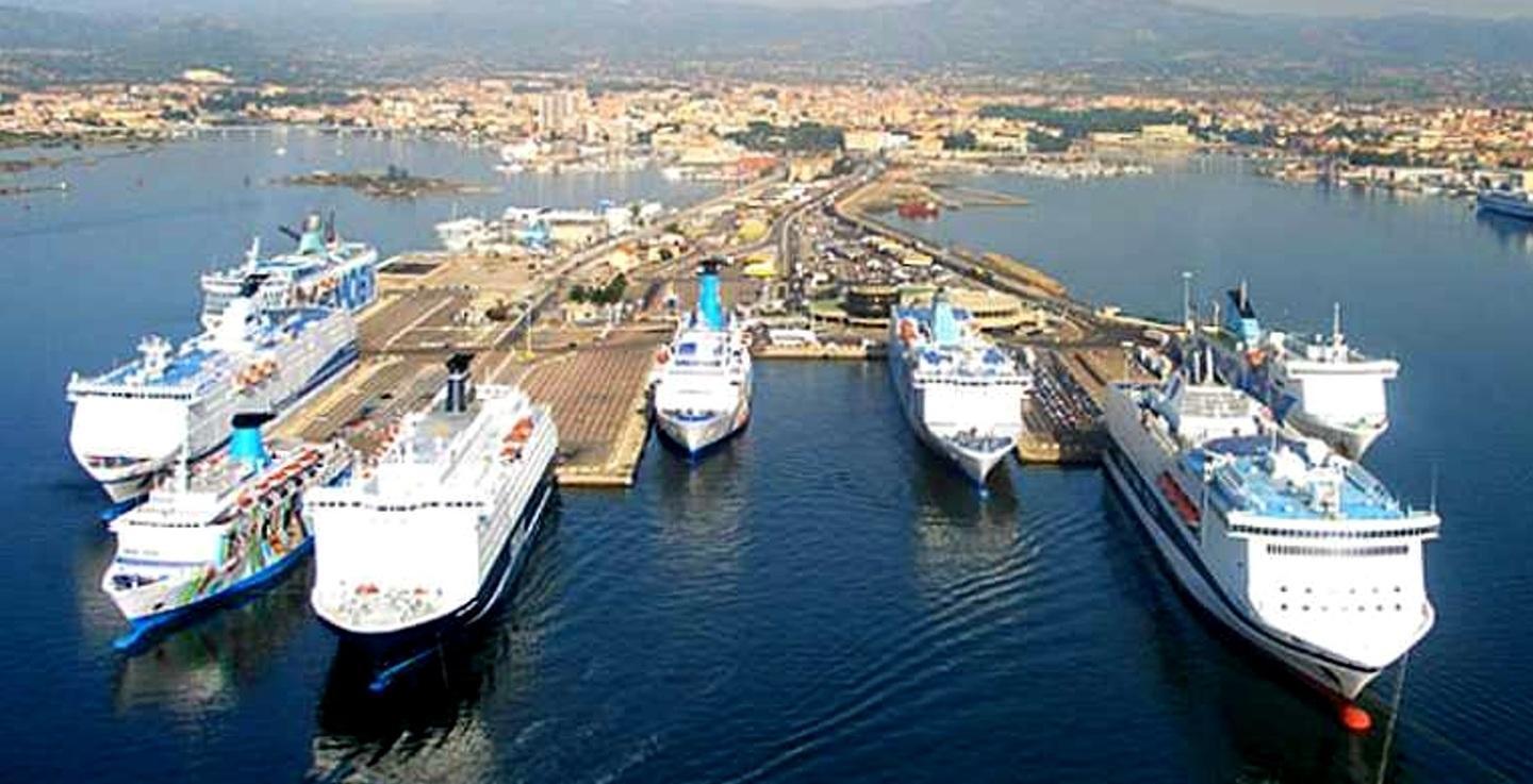 Porti, la crisi fa meno male il primato di Golfo Aranci 