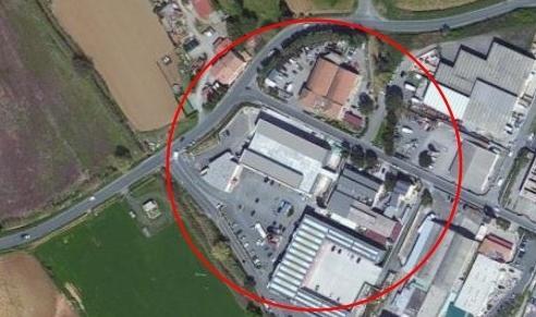 Una veduta aerea della zona di Poggio Gagliardo dove al posto di lavanderie industriali è sorto nel 2009 un centro commerciale