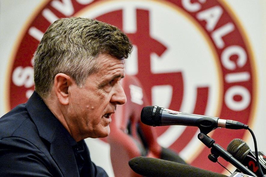 Il presidente della società amaranto Rosettano Navarra