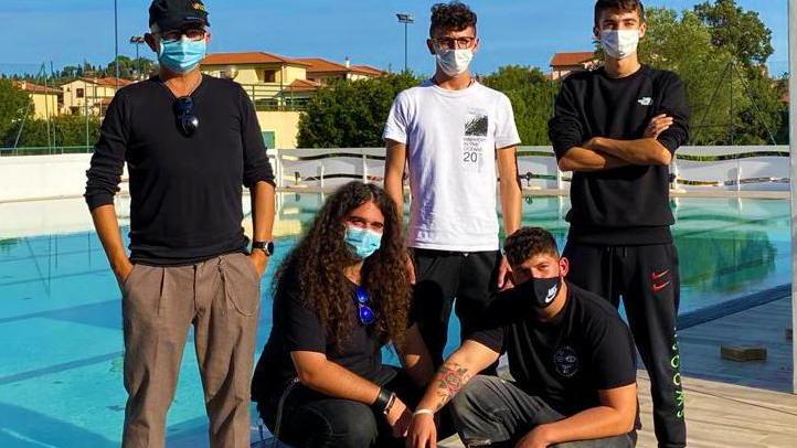 Test in piscina allo Sporting I ragazzi dell’Ipsia pronti a lasciare la rosa sul piroscafo