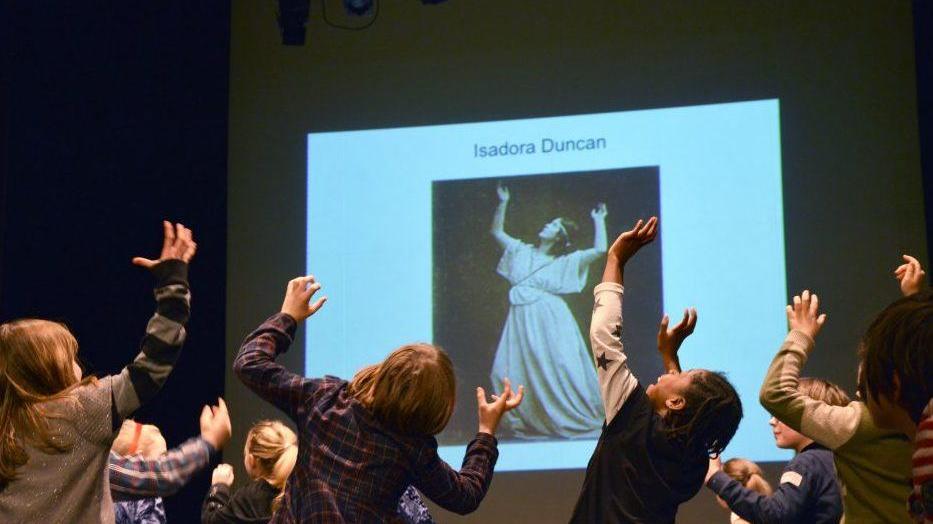 Rosignano: tra laboratori creativi e spettacoli a teatro ecco il programma autunnale di Armunia