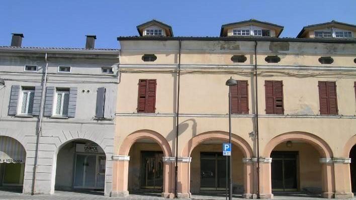 L'ex casa per anziani di Luzzara che ospierà residenza. negozi e uffici