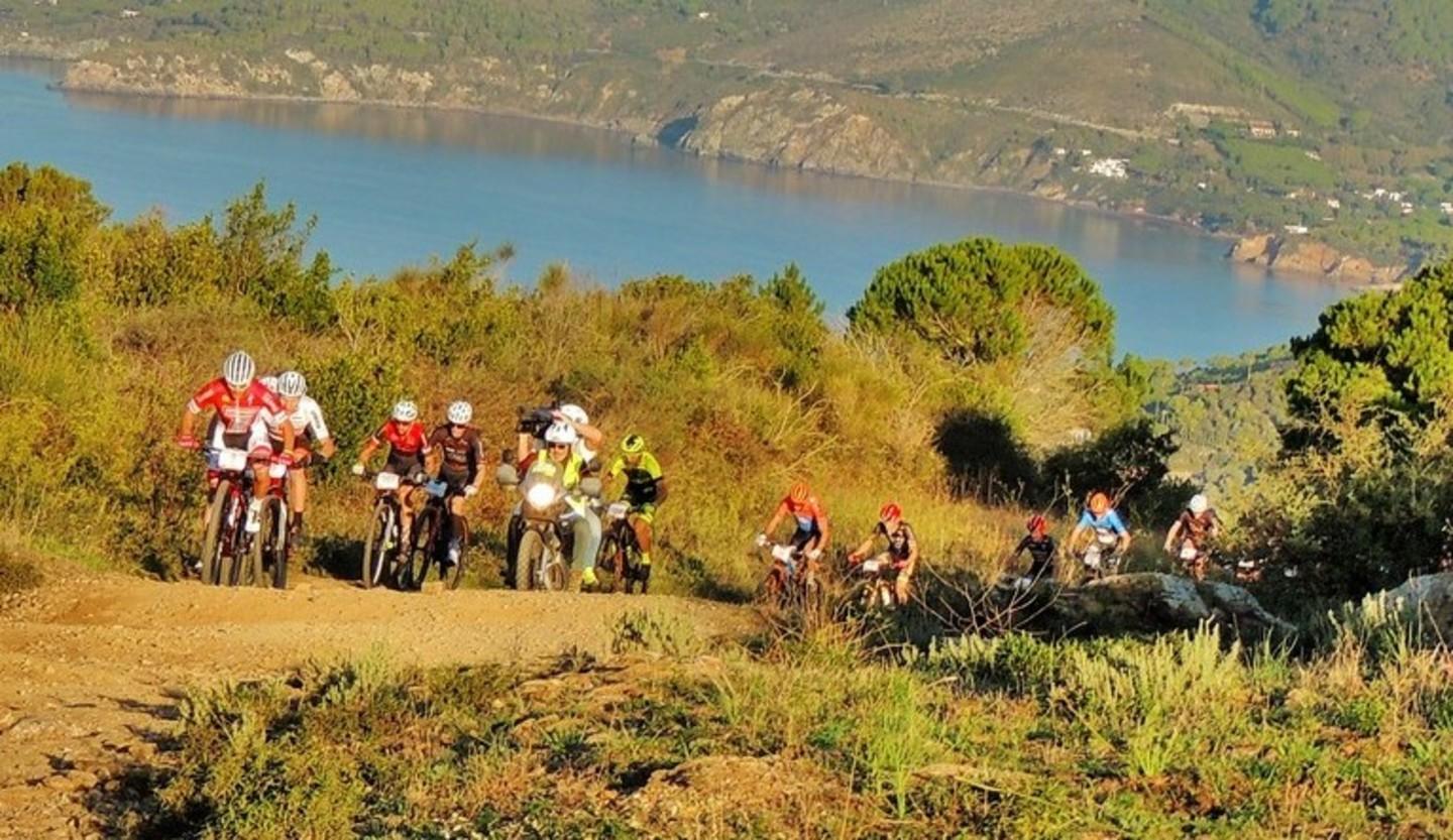 Bikers fuori percorso per una freccia sbagliata Salta il test mondiale