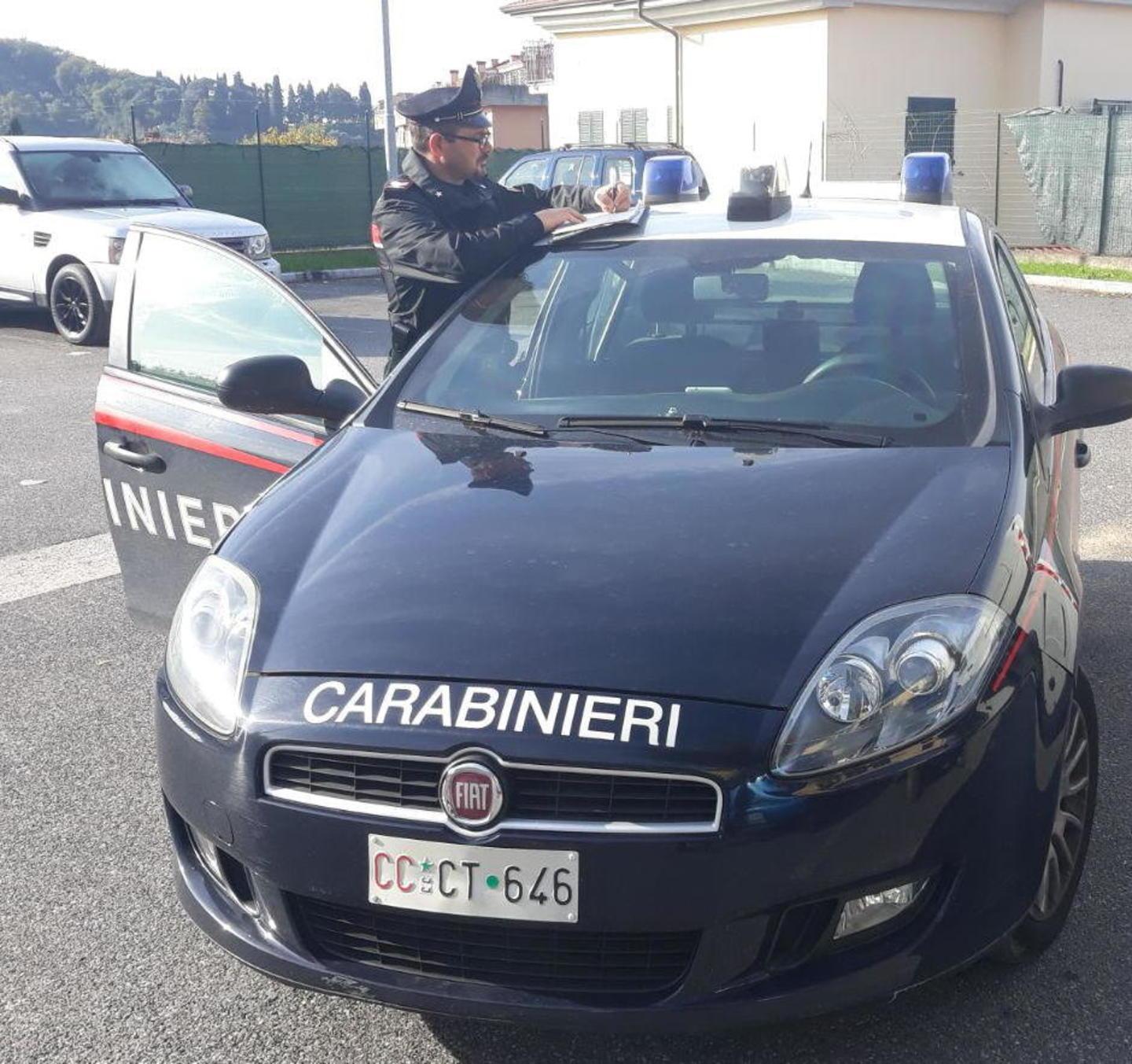 Forzata la cassaforte del camper ladri in fuga con 1.700 euro
