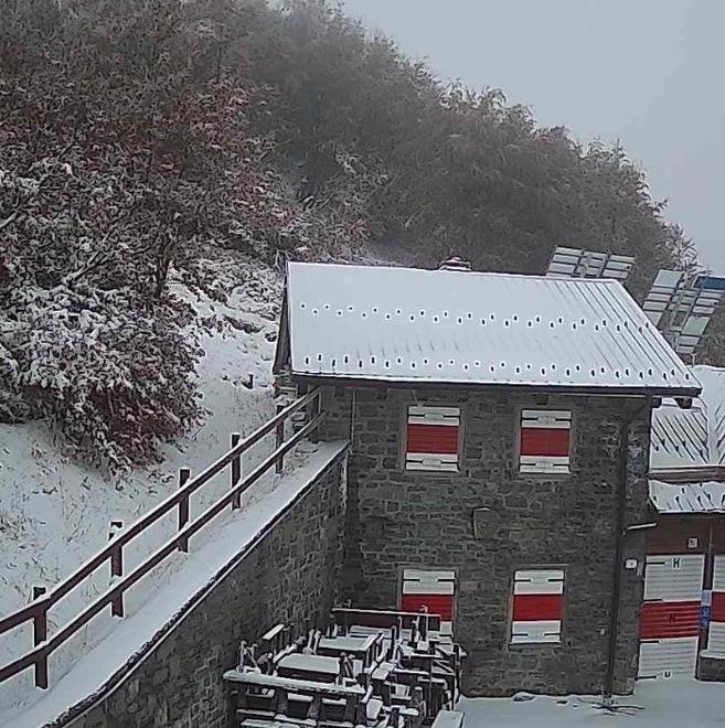 Cartoline invernali dal Crinale con le prime nevicate autunnali 