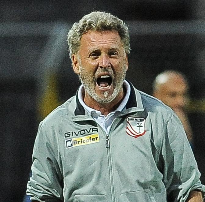 Carpi, Pochesci invoca almeno tre rinforzi 