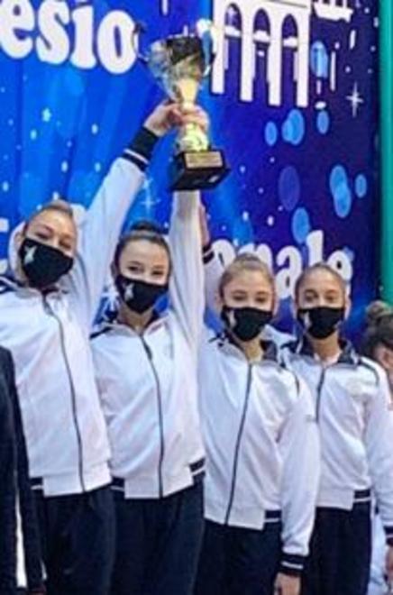 Club Giardino in festa: la squadra di ritmica è promossa in serie A2