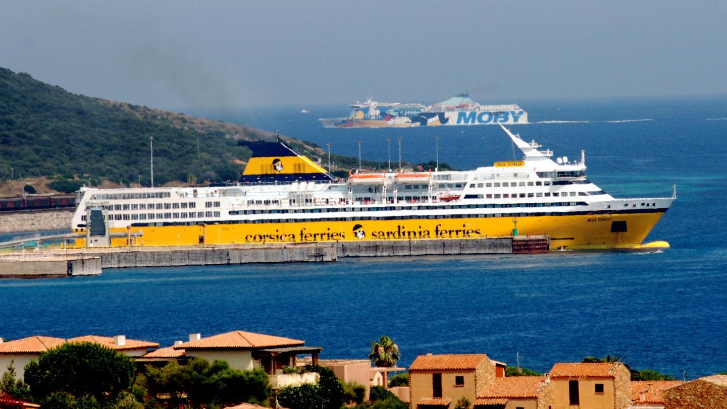Nuove rotte e posti barca Golfo Aranci ora ci crede 