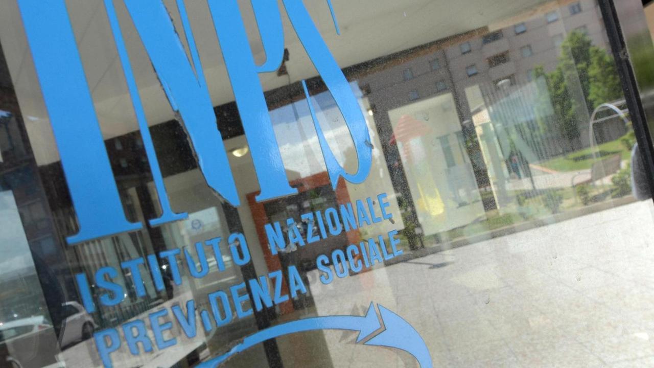 Reddito di cittadinanza, balzo del 21%: 688 famiglie in più dal mese di maggio