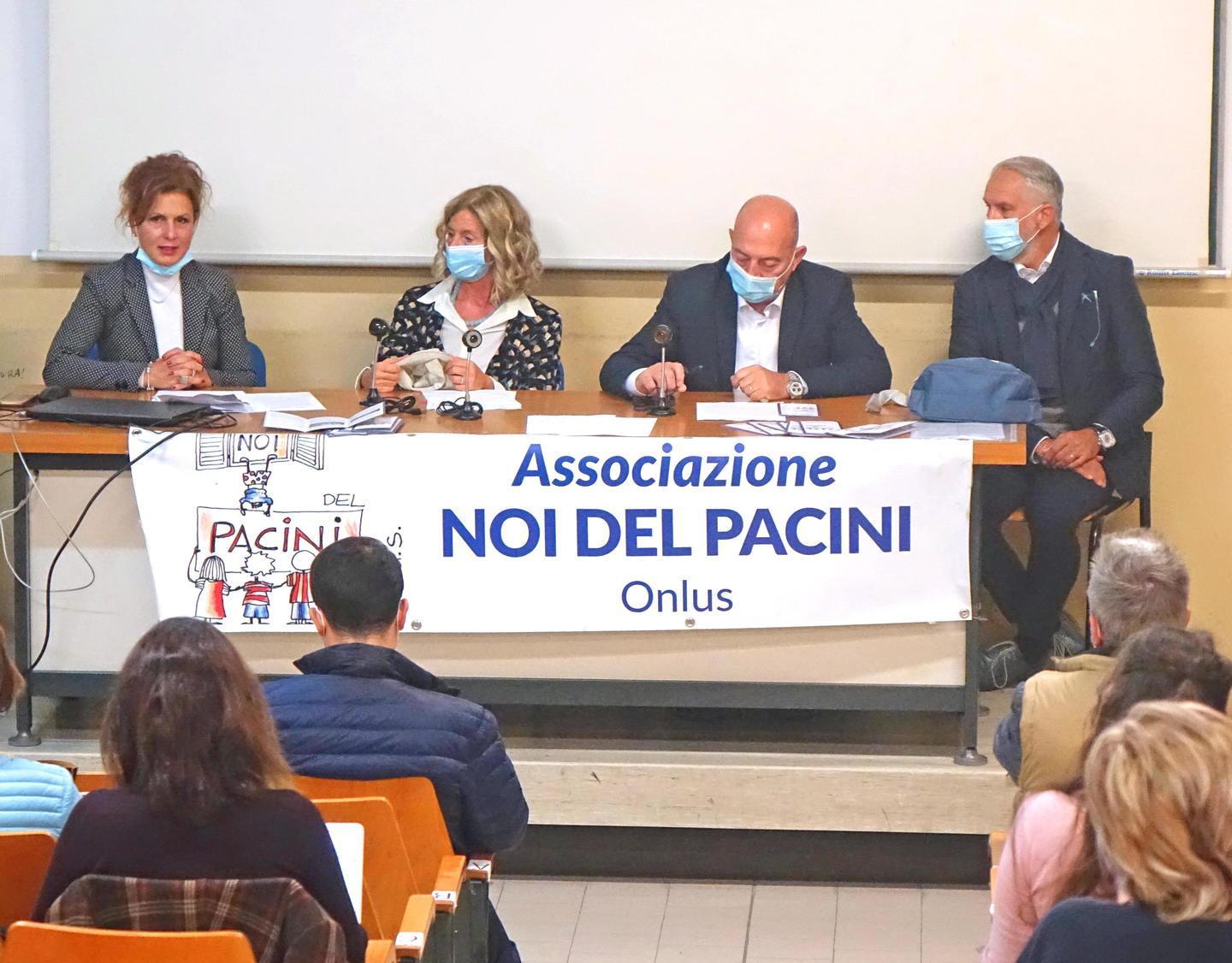 La preside del Pacini: «Occorre un laboratorio tamponi tutto dedicato agli studenti» 