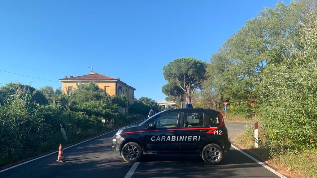 Un'auto dei carabinieri (foto d'archivio)