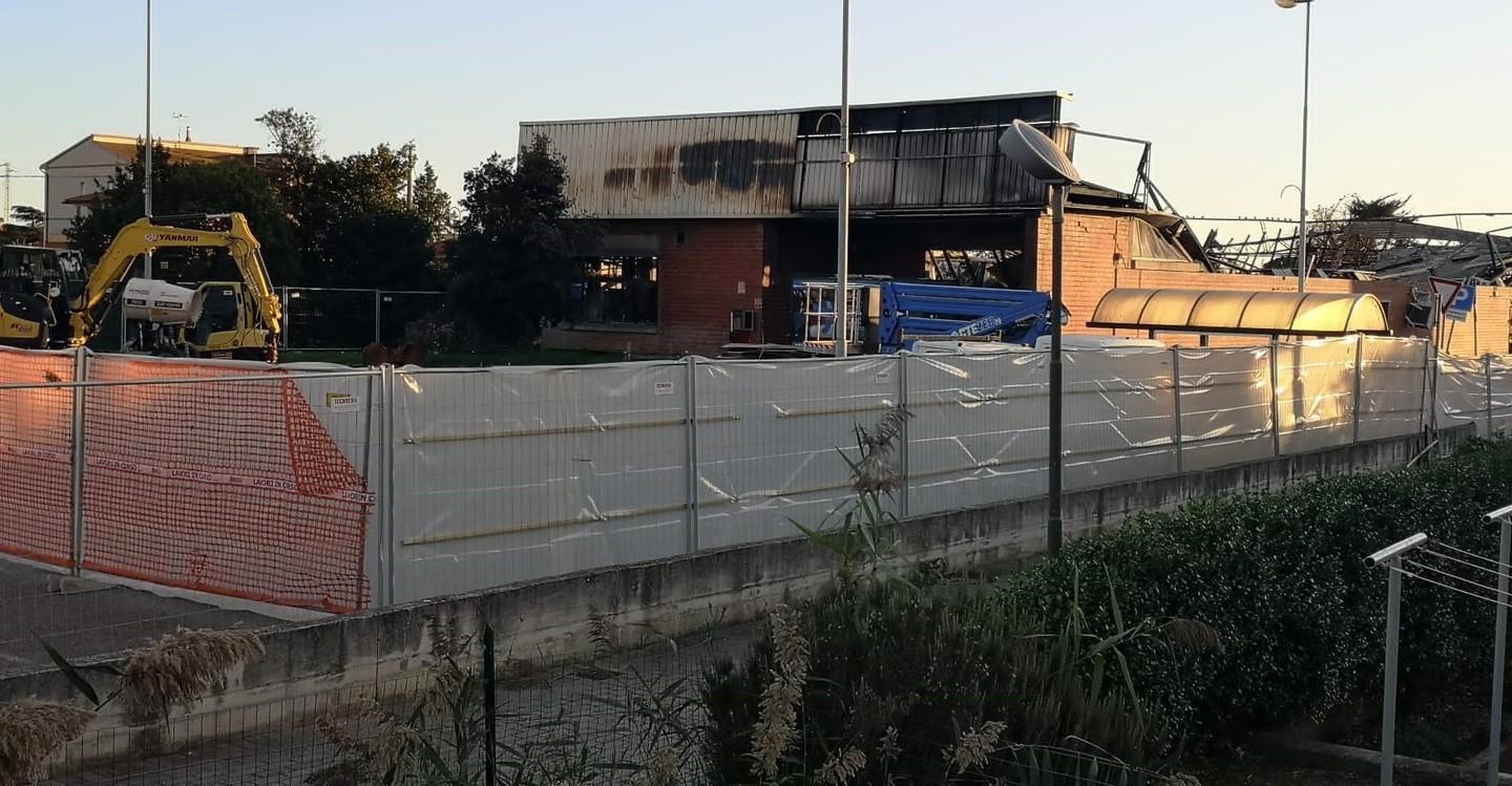 Al via i lavori di demolizione del capannone ex Jia Jia Mai 