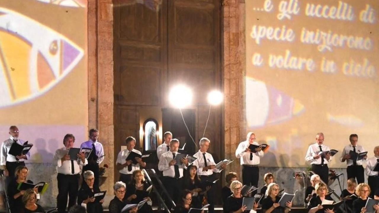 Cinque anni di musica la Corale di S. Vincenzo si racconta al Verdi