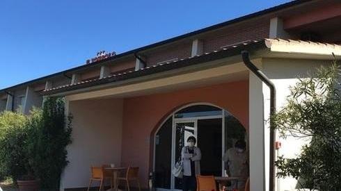 Positivi al Covid-19 dopo la partita a carte: il virus sbarca di nuovo all’isola del Giglio