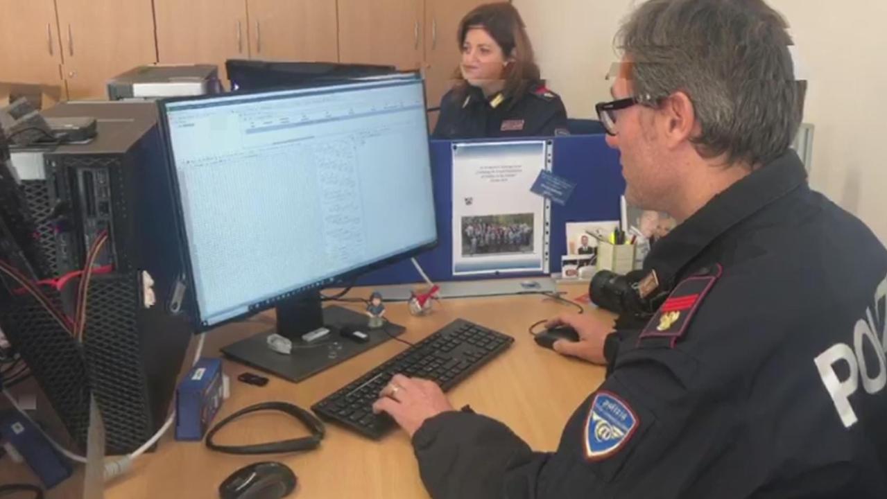 Si scambiavano foto e video pedopornografici online, un quarantenne modenese tra i 4 arrestati