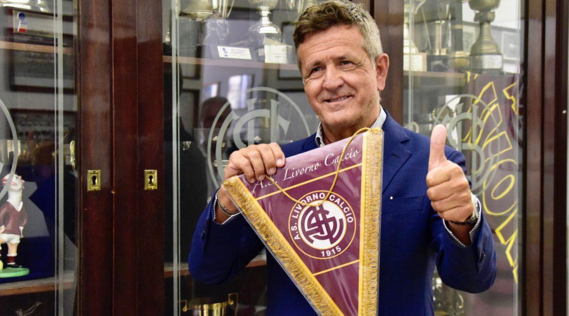 Caos Livorno, la lettera di Navarra alla città e la risposta del sindaco