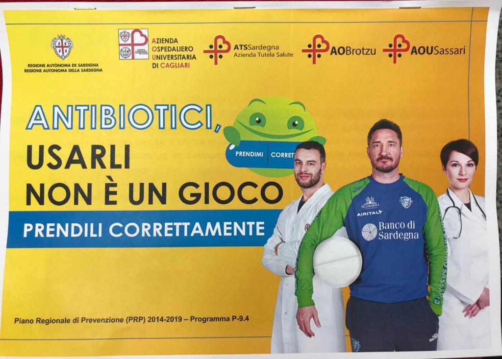 Il manifesto della campagna con coach Pozzecco (foto Mario Rosas)