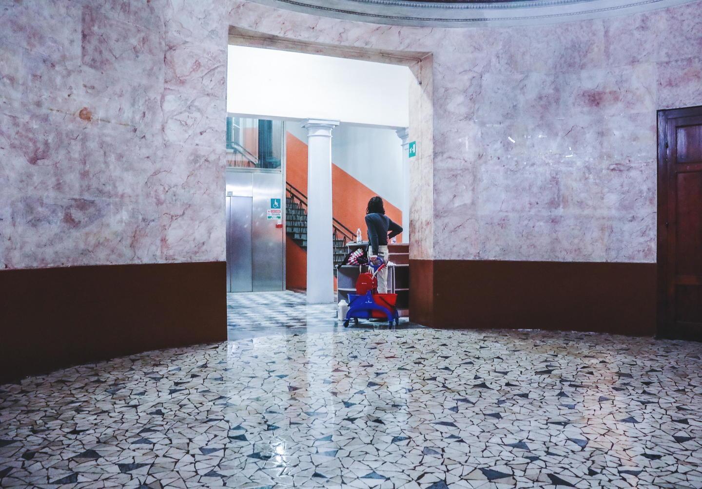 Consegnata la succursale di via Goldoni al liceo Enriques: «Lavori pure al classico» 