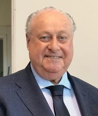 Duecento mascherine donate alle scuole