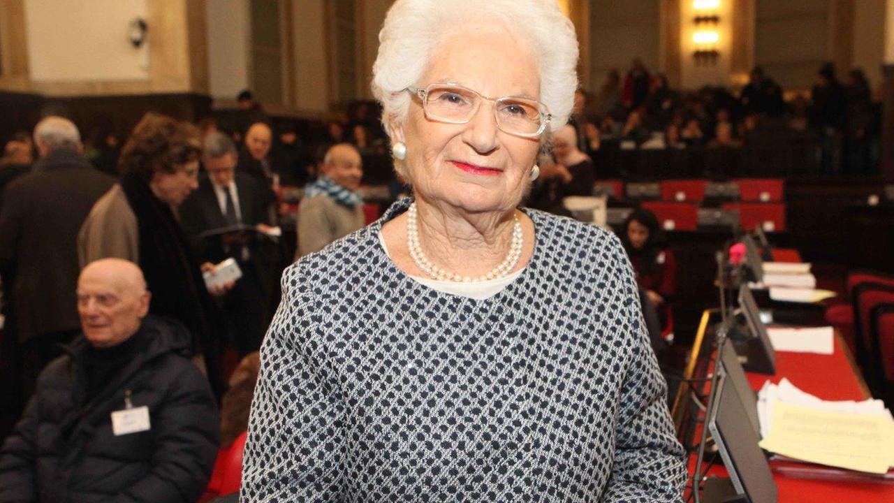 Lo sfratto dei Goym Il dolce ebraico della terra del Tufo donato a Liliana Segre